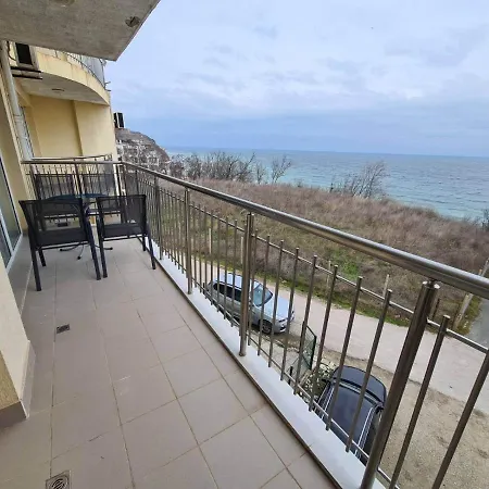 Апартамент Sunny House Byala