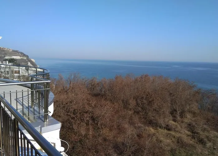 Апартамент Sunny House Byala Бяла