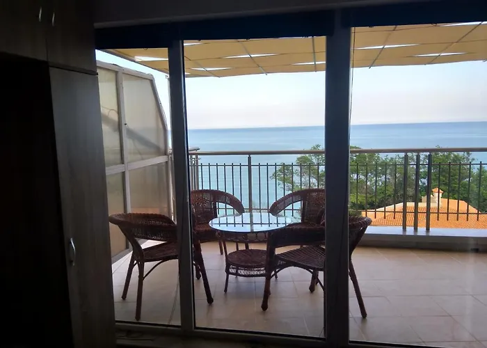 Апартамент Sunny House Byala *